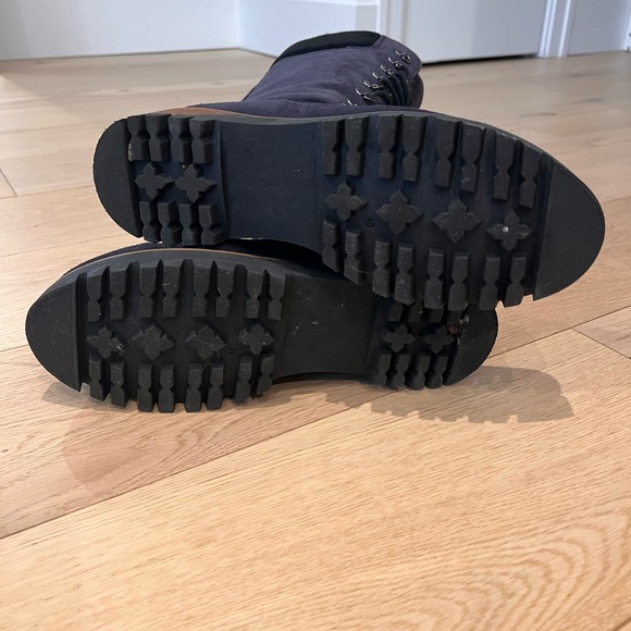 Stylish Navy Lace-Up Boots for Women - Picture 8 of 9